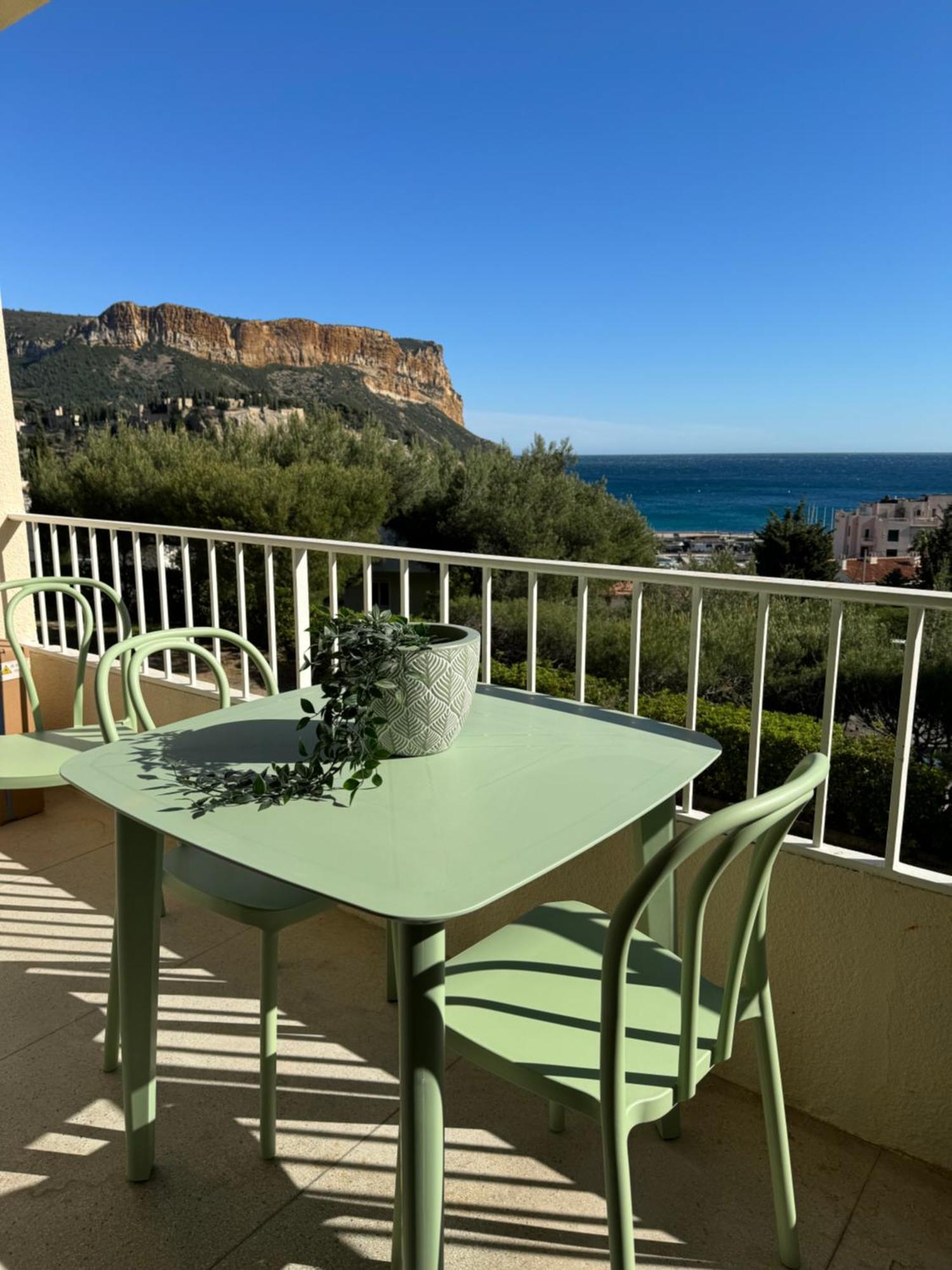 Appartement Le Balcon De La Rade à Cassis Extérieur photo